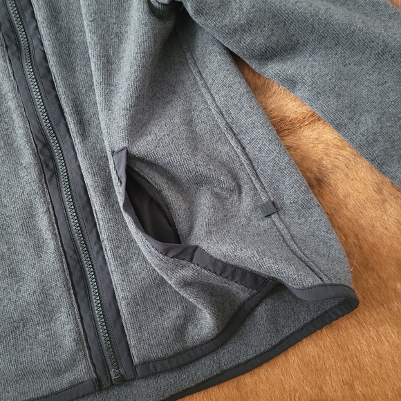 Lululemon Jacket - Picture 3 of 8